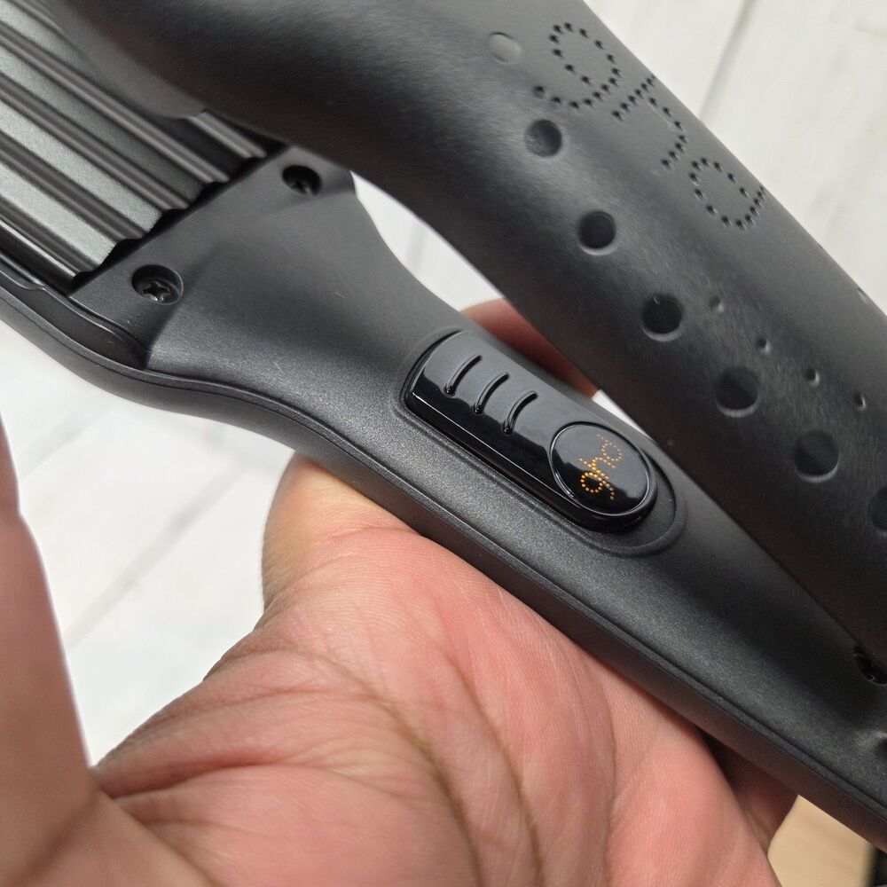 GHD Contour Professional Hair Crimper Black Limited Edition - Picture 13 of 13